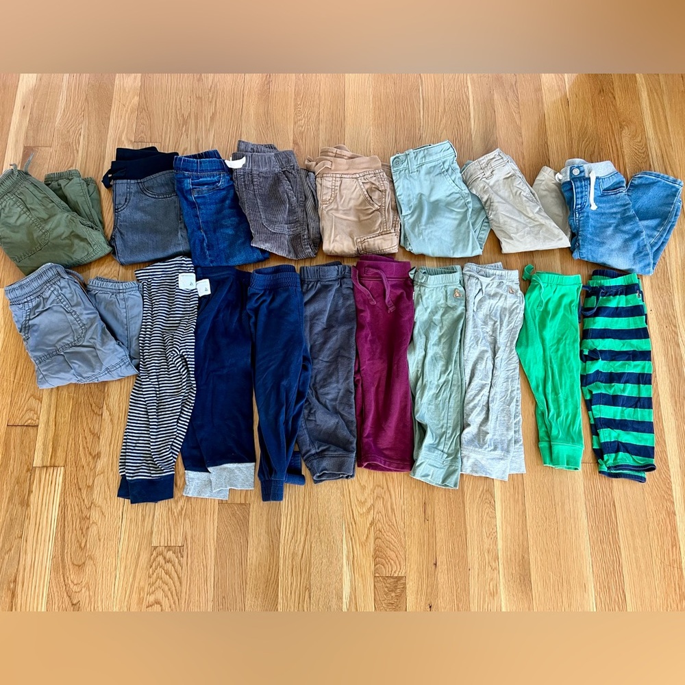 Boys 18-24 pant lot. Mostly Gap, some Burts Bees, Gymboree, OshKosh.